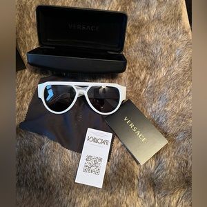 BN - Versace Sunglasses in White